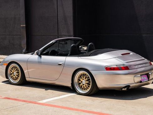 Used 2002 Porsche 911 Carrera 4 image 5