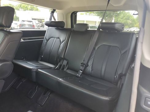 Used 2019 Ford Expedition Max Platinum AWD/4WD image 11