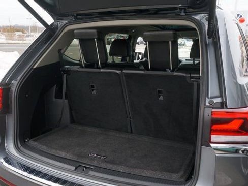 Certified 2023 Volkswagen Atlas SE w/ Panoramic Sunroof Package image 46