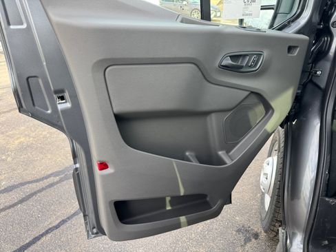 New 2026 Ford Transit 250 148 Medium Roof Extended AWD image 24