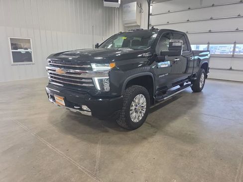 Used 2023 Chevrolet Silverado 3500 High Country w/ Z71 Off-Road Package AWD/4WD image 4