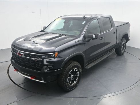 Used 2024 Chevrolet Silverado 1500 ZR2 w/ Technology Package AWD/4WD image 24