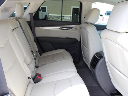 Used 2019 Cadillac XT5 Luxury AWD/4WD image 25