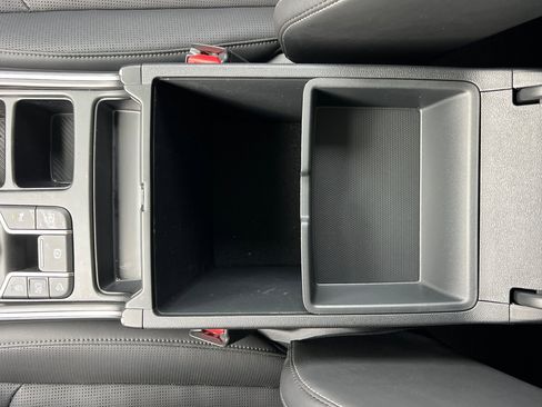 Certified 2025 Kia Sorento S image 34