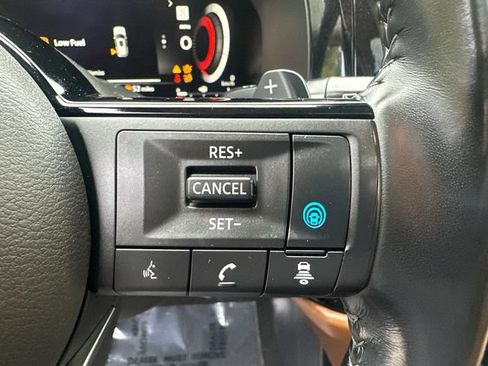 Used 2023 Nissan Pathfinder Platinum AWD/4WD image 34