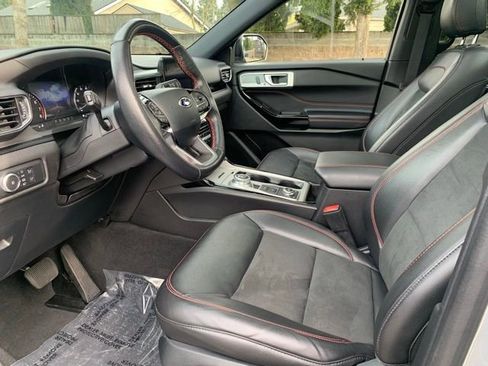 Certified 2022 Ford Explorer ST-Line w/ Class IV Trailer Tow Package image 14