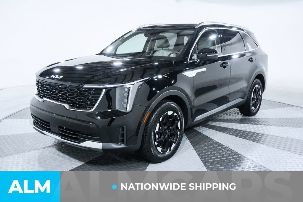 Used 2025 Kia Sorento S w/ Panoramic Sunroof Package FWD image 2