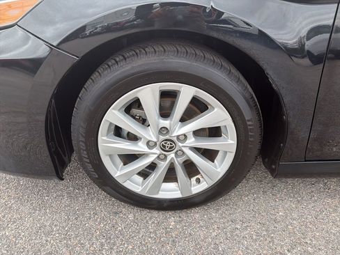 Used 2023 Toyota Camry LE image 10