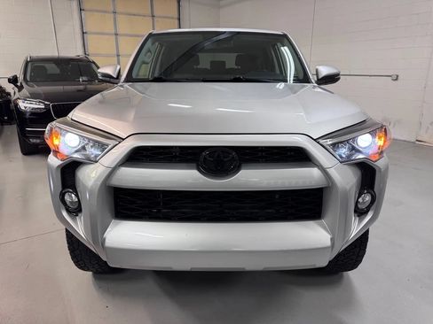 Used 2016 Toyota 4Runner SR5 Premium AWD/4WD image 8