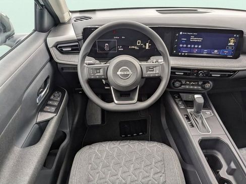 New 2026 Nissan Kicks SV w/ SV Premium Package FWD image 22