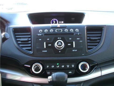 Used 2015 Honda CR-V LX image 9