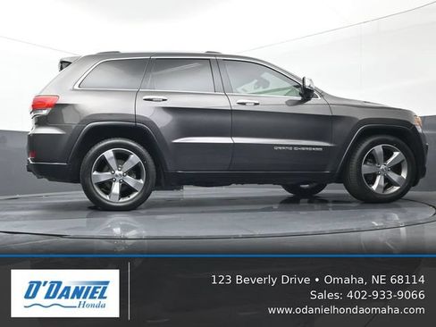 Used 2015 Jeep Grand Cherokee Limited w/ Trailer Tow Group IV AWD/4WD image 13