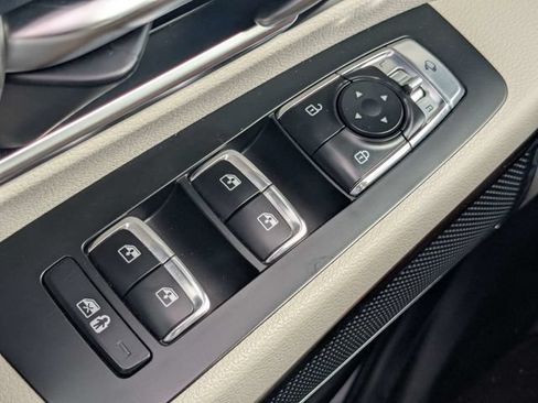 Used 2024 Kia Telluride SX Prestige w/ Towing Package AWD/4WD image 22