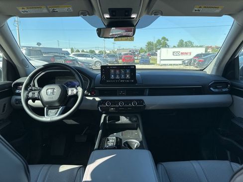 Used 2024 Honda Pilot Elite image 21