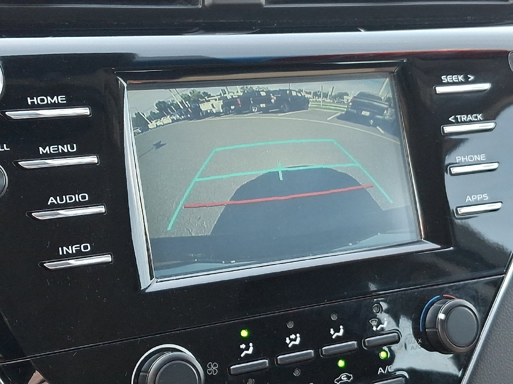 Certified 2018 Toyota Camry LE FWD image 17