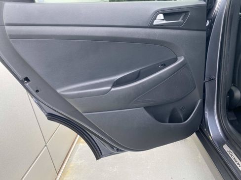 Used 2016 Hyundai Tucson Limited FWD image 12