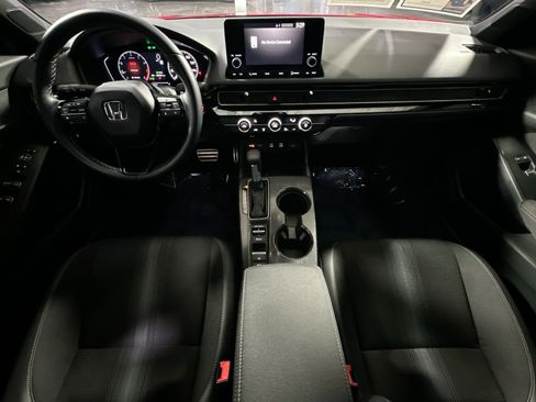Used 2025 Honda Civic Sport image 29