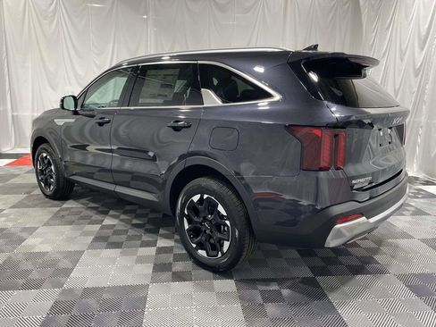New 2026 Kia Sorento S AWD/4WD image 2