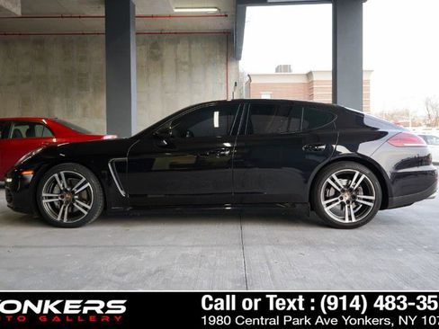 Used 2016 Porsche Panamera 4 Edition image 55
