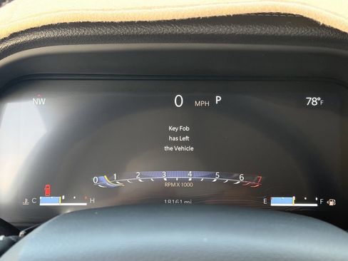 Used 2023 Jeep Grand Cherokee Limited AWD/4WD image 24