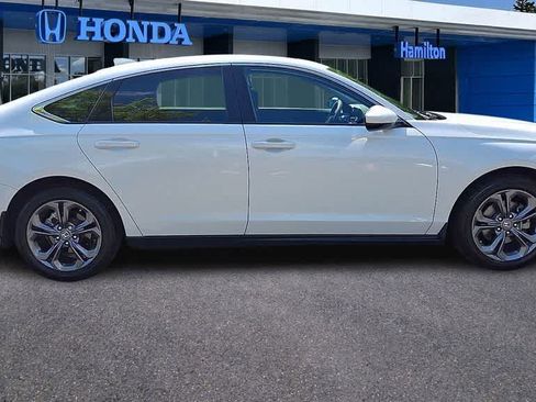 Certified 2024 Honda Accord EX image 9
