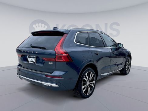 Used 2023 Volvo XC60 B5 Plus w/ Climate Package image 7