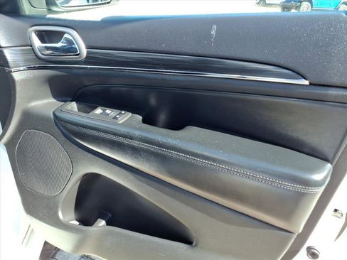 Used 2019 Jeep Grand Cherokee Limited X image 26