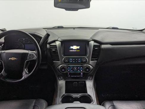Used 2017 Chevrolet Suburban LT AWD/4WD image 28