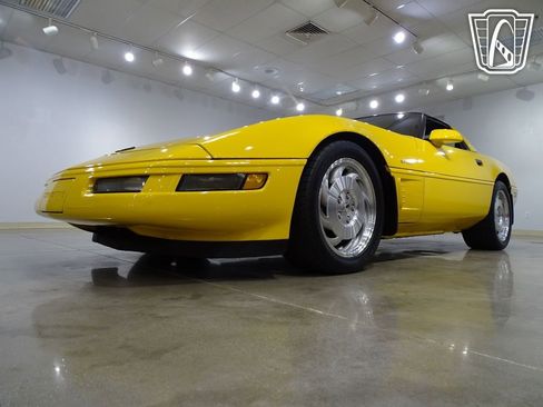 Used 1996 Chevrolet Corvette Coupe image 5