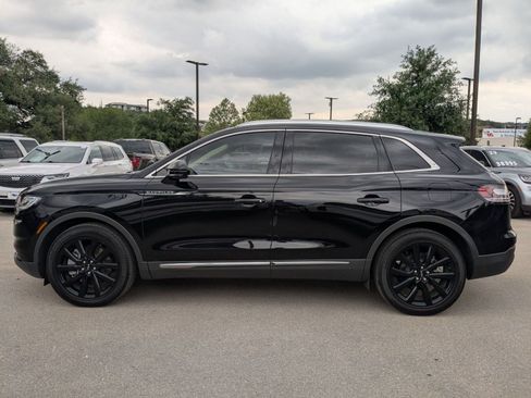 Used 2023 Lincoln Nautilus Reserve w/ Monochromatic Package image 6