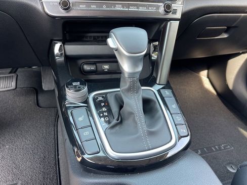 Certified 2025 Kia Seltos EX w/ EX Sunroof Package AWD/4WD image 14