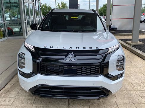 New 2026 Mitsubishi Outlander SEL AWD/4WD image 2