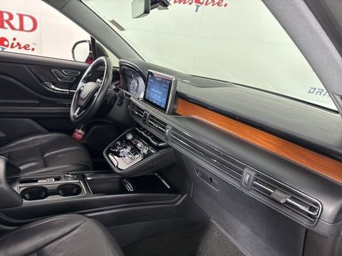Used 2020 Lincoln Corsair Reserve image 17