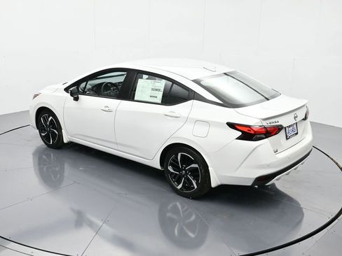 New 2025 Nissan Versa SR w/ Trunk Package FWD image 39