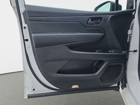 Used 2024 Honda Odyssey Sport image 29