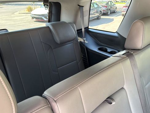 Used 2018 Chevrolet Tahoe LT AWD/4WD image 23