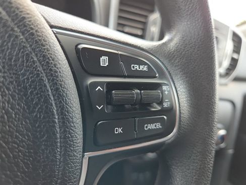 Used 2018 Kia Sportage LX FWD image 30