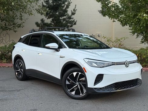 Used 2021 Volkswagen ID.4 Pro w/ ID.4 Protection Package image 3