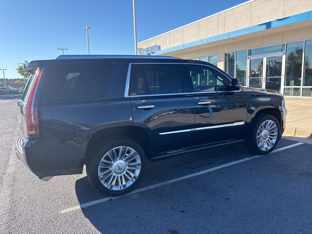 Used 2017 Cadillac Escalade Platinum AWD/4WD image 3