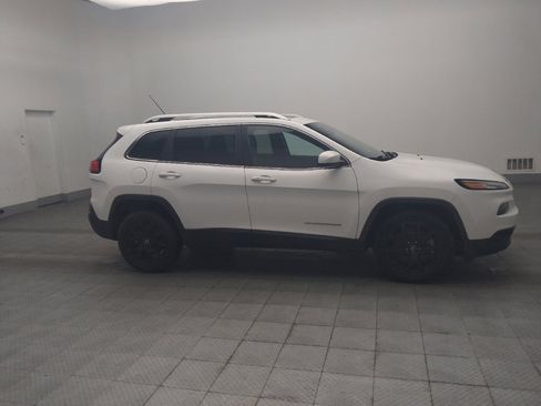 Used 2015 Jeep Cherokee Limited FWD image 11
