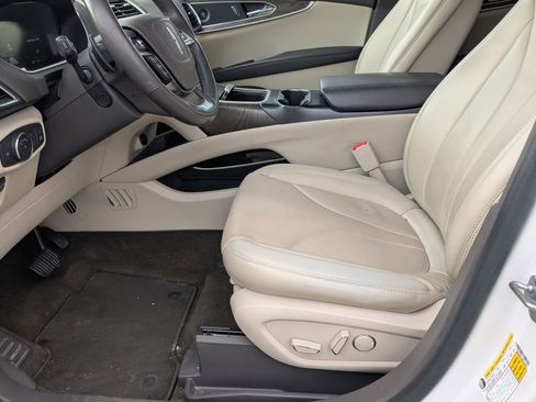 Used 2019 Lincoln Nautilus Reserve image 9