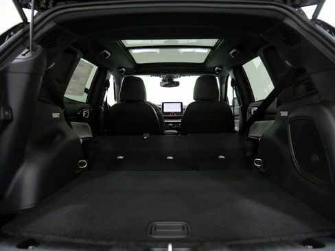 New 2026 Jeep Compass Limited w/ Sun, Sound & Navigation Group image 27