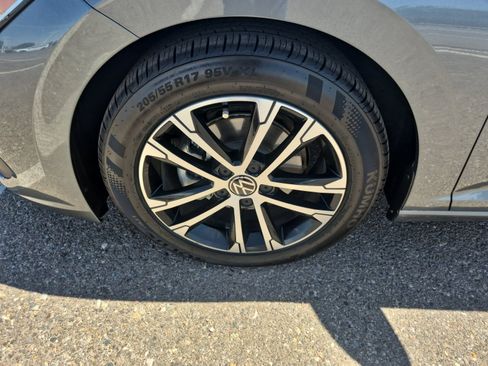 Used 2023 Volkswagen Jetta Sport FWD image 25