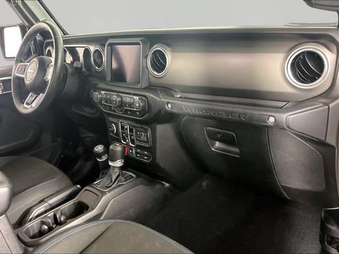Used 2023 Jeep Wrangler Unlimited Rubicon 4xe w/ Cold Weather Group AWD/4WD image 25