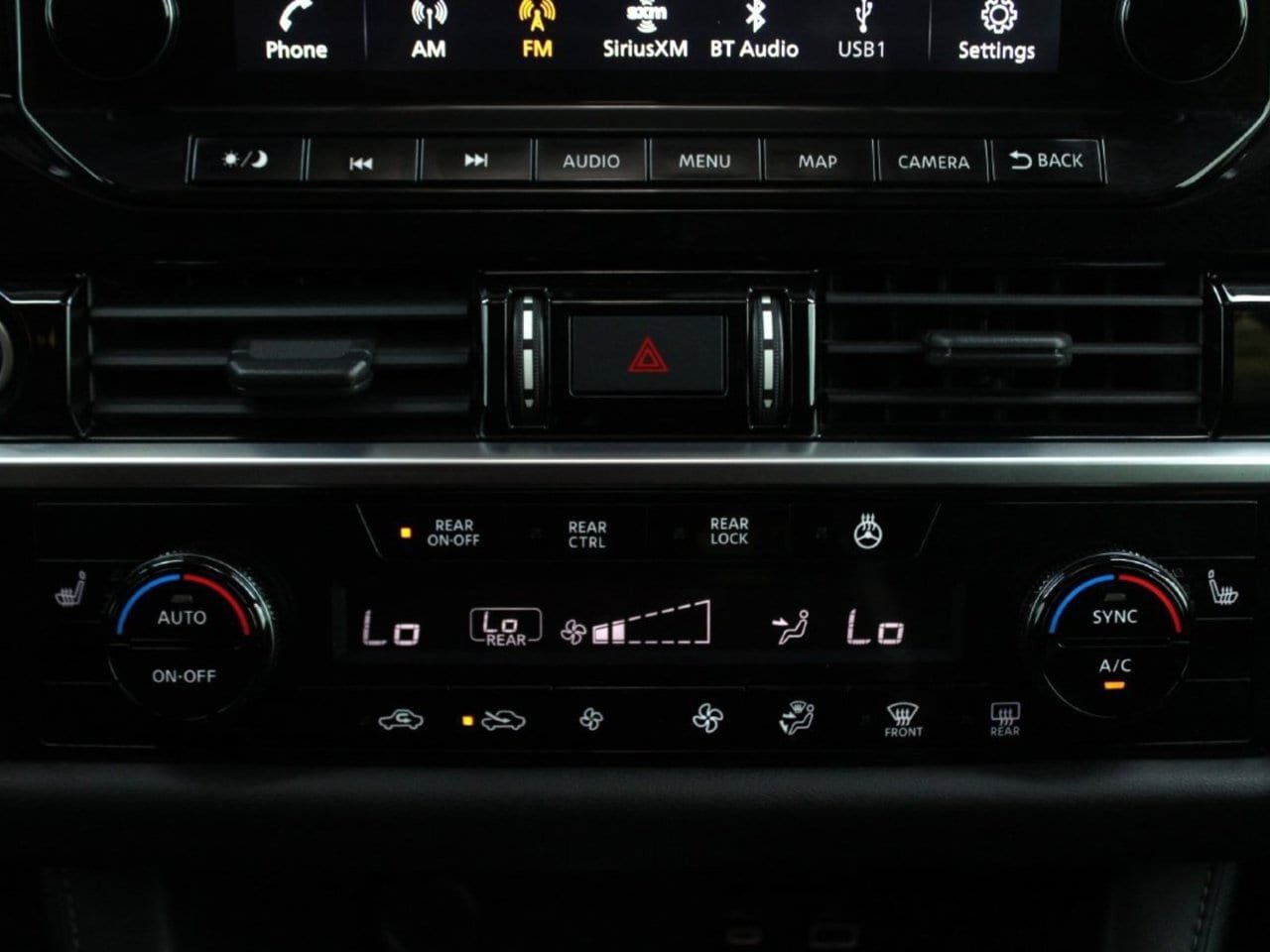 Used 2022 Nissan Pathfinder SL w/ SL Black Package FWD image 28