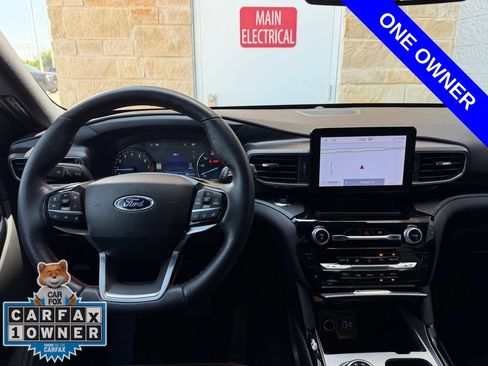 Used 2023 Ford Explorer ST-Line RWD image 7