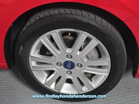 Used 2008 Ford Focus Coupe FWD image 12