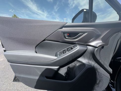 Used 2025 Subaru Impreza 2.0i image 21