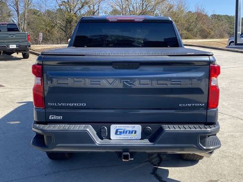 Used 2021 Chevrolet Silverado 1500 Custom image 5