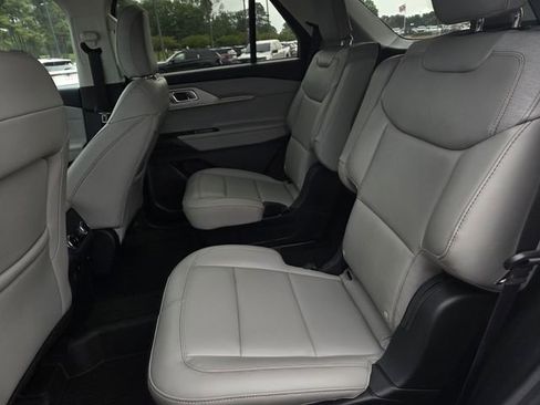 New 2026 Ford Explorer Active w/ Active Comfort Package RWD image 15